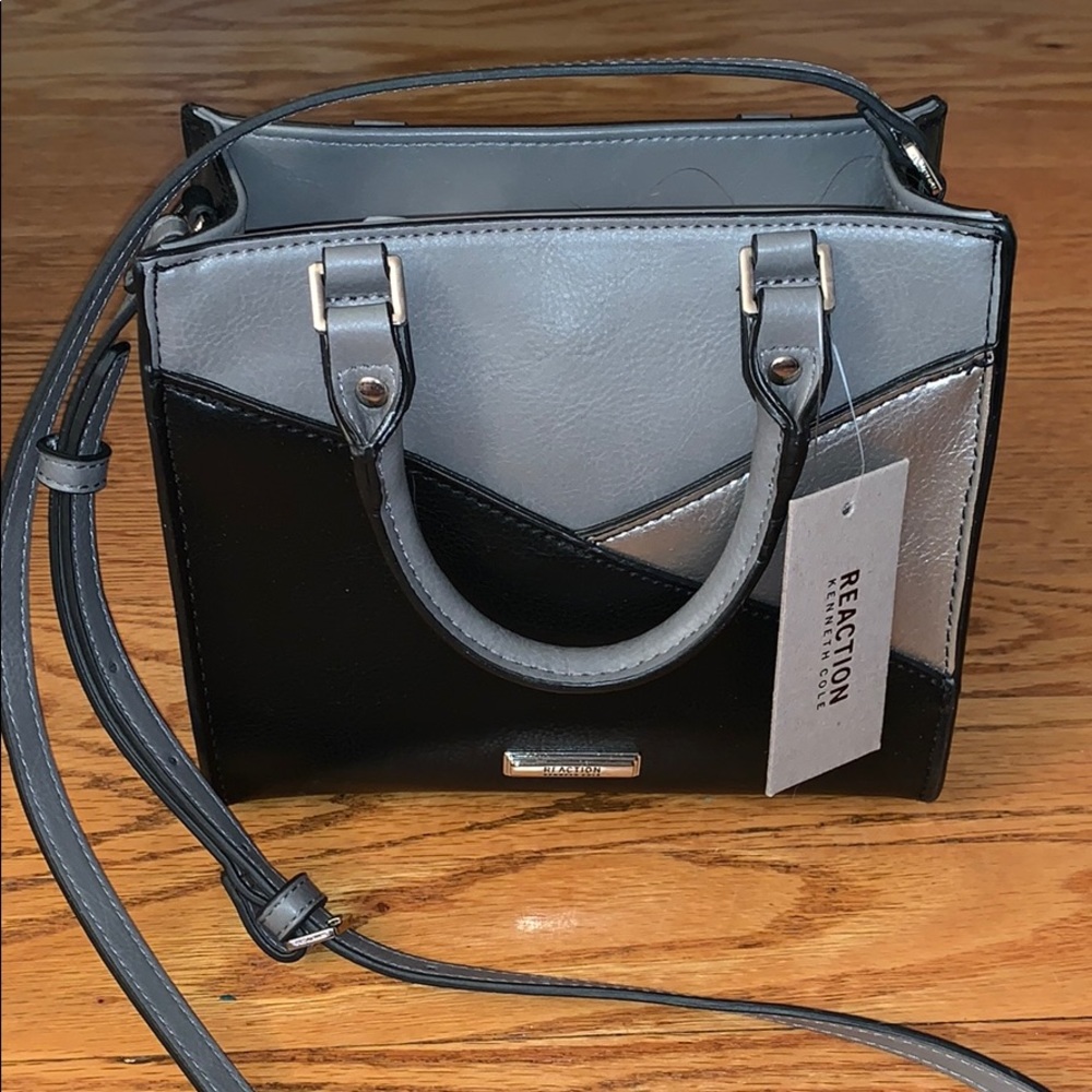 Kenneth Cole Reaction Crossbody Purse